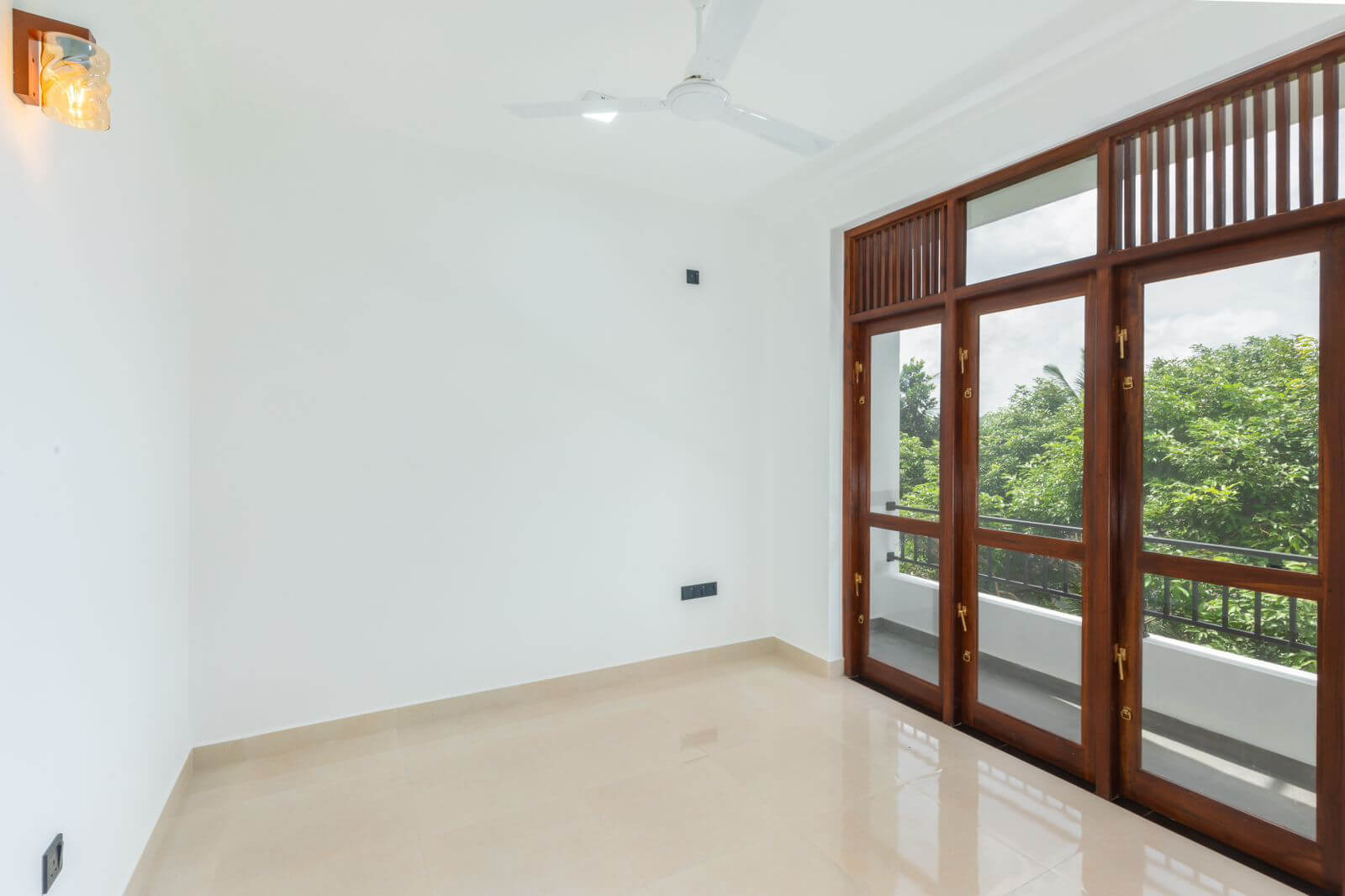 3 Stories House for Sale at Malabe