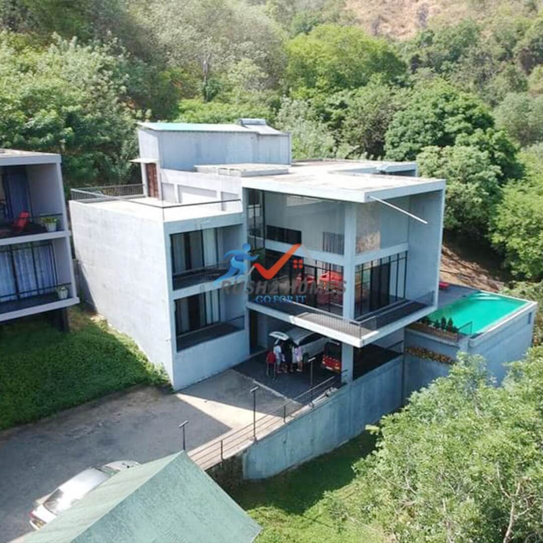 Hotel for Sale in Madamahanuwara