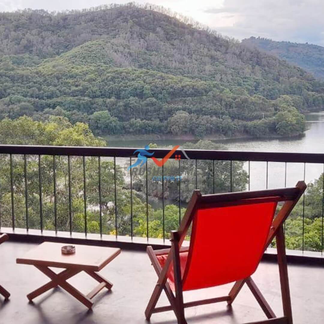 Hotel for Sale in Madamahanuwara