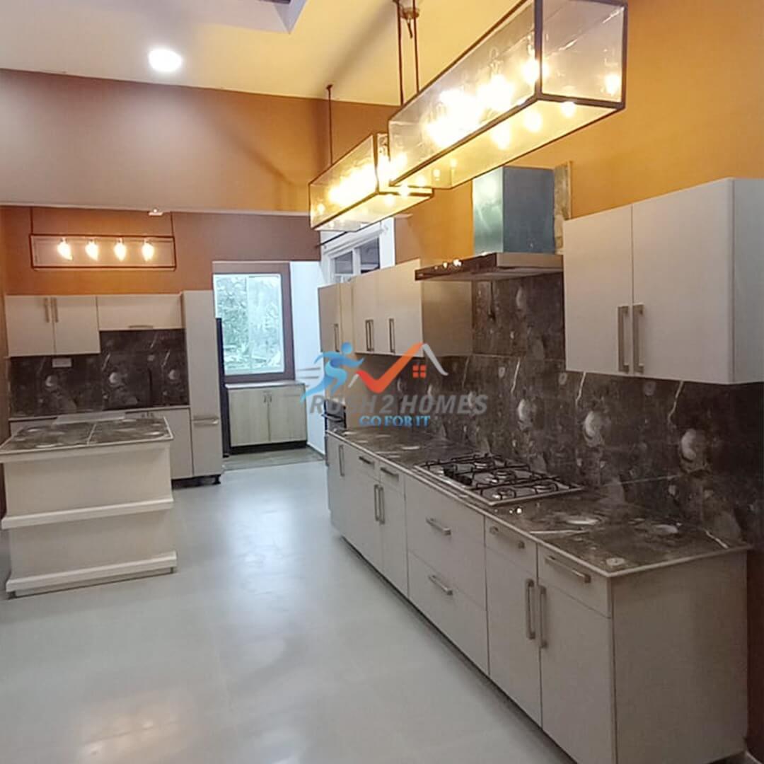 House for Sale in Athurugiriya