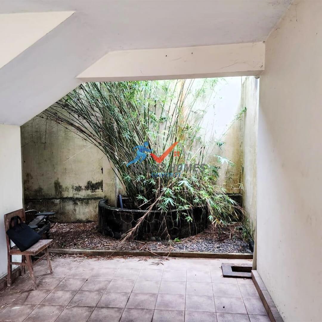 Land for Sale in Hill Street, Dehiwala (with an ⁠old house)