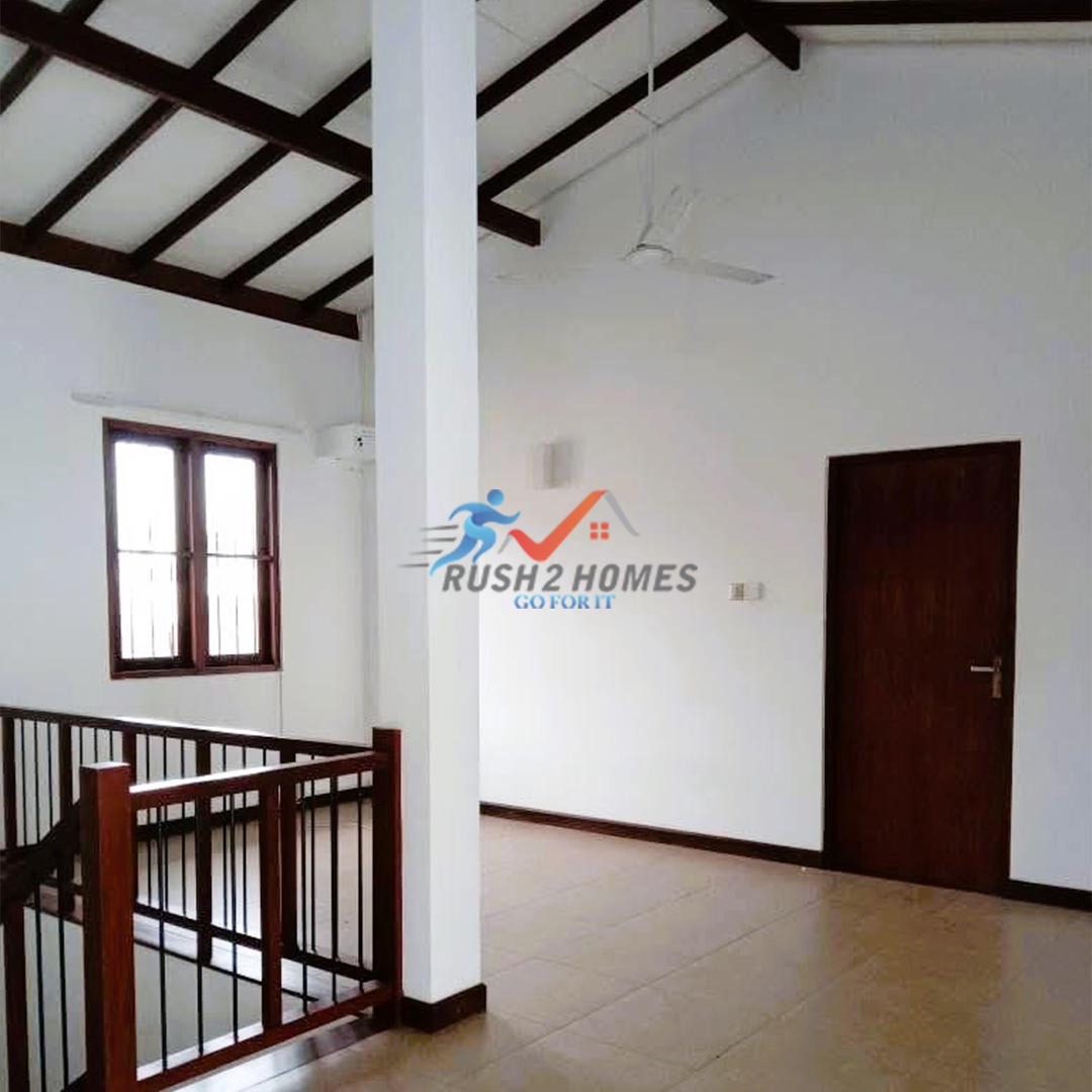 House for Sale at Pallidora Road, Dehiwala
