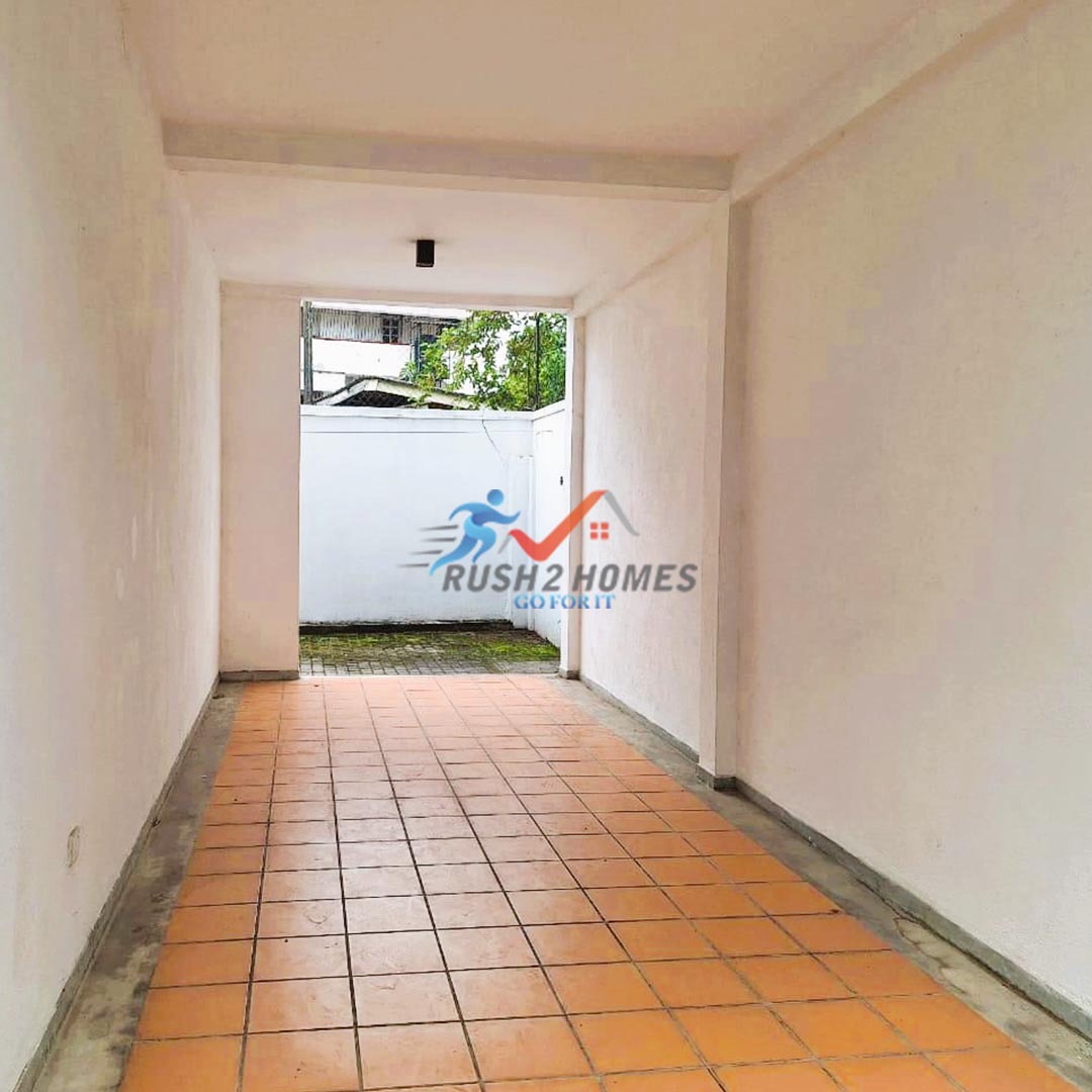 House for Sale at Pallidora Road, Dehiwala