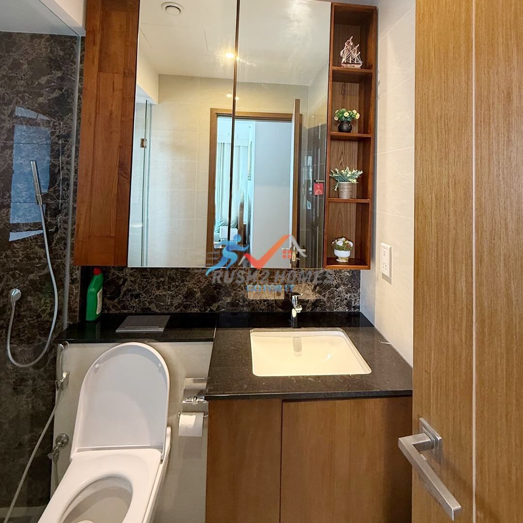 Capital Twins Peak - Colombo